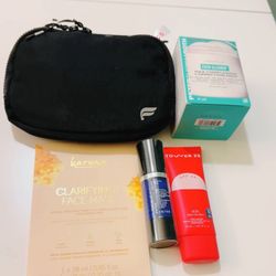 Fabletics - Grand Opening Goodies