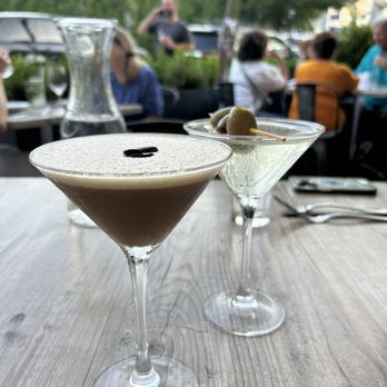 Noah's - Espresso martini and dirty martini - New American Near Me - Greenport, New York Noah's - Espresso martini and dirty martini - New American Near Me - Greenport, New York