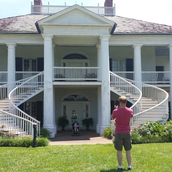 Evergreen Plantation - Front of the house - Landmarks & Historical Buildings Near Me - Edgard, Louisiana