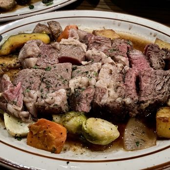Livestock Tavern - Prime rib - Cocktail Bars Near Me - Honolulu, Hawaii Livestock Tavern - Prime rib - Cocktail Bars Near Me - Honolulu, Hawaii