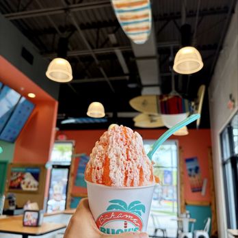 Bahama Buck's - Dreamcicle delight - Desserts Near Me - Kissimmee, Florida