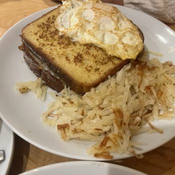 Yolk - South Loop - Country Skillet, Monte Cristo, and cheesy grits - Breakfast & Brunch Near Me - Chicago, Illinois Yolk - South Loop - Country Skillet, Monte Cristo, and cheesy grits - Breakfast & Brunch Near Me - Chicago, Illinois