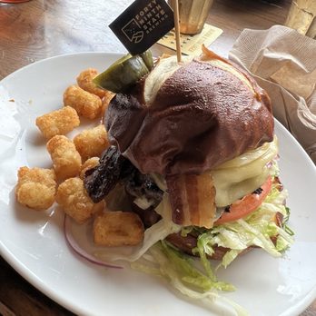 49th State Brewing - Anchorage - Yak burger - Breweries Near Me - Anchorage, Alaska 49th State Brewing - Anchorage - Yak burger - Breweries Near Me - Anchorage, Alaska