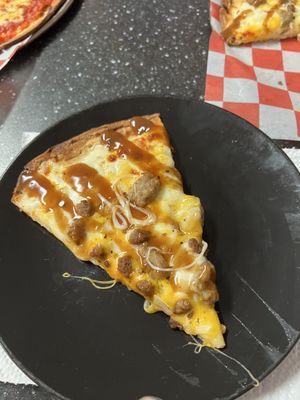 Sunny's Pizzeria by null