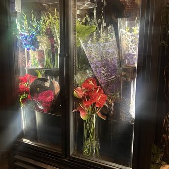 Paper Moon Flowers - Unique fresh blooms - Florists Near Me - Harrisburg, Pennsylvania Paper Moon Flowers - Unique fresh blooms - Florists Near Me - Harrisburg, Pennsylvania