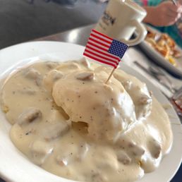 Delicious biscuits & gravy! Delicious biscuits & gravy!