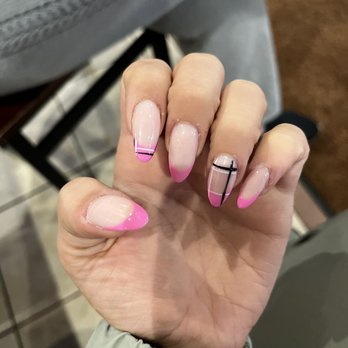 Nice Nails - LOVE getting my nails done here, it feels like a mini getaway from my busy life and I feel amazing when I leave - Nail Salons Near Me - Eagan, Minnesota