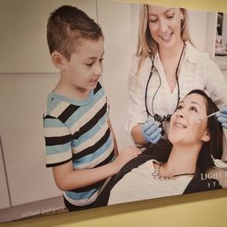 Light Dental Studios - Renton - Decor
