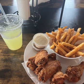 Trend Urban Cafe - 6 piece fried chicken, fries, lemonade - Tacos Near Me - Stone Mountain, Georgia