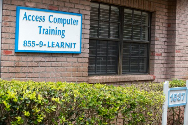 ACCESS COMPUTER TRAINING - Updated June 2026 - 10 Photos - 1537 Dale ...