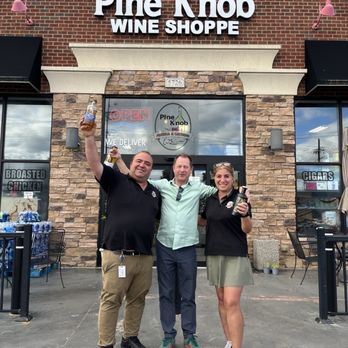 Pine Knob Wine Shoppe - Beer, Wine & Spirits Near Me - Clarkston, Michigan