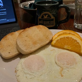 Wild Goose Inn - Eggs and toast for breakfast - Hotels Near Me - East Lansing, Michigan Wild Goose Inn - Eggs and toast for breakfast - Hotels Near Me - East Lansing, Michigan