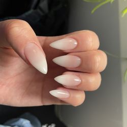 Usa Nails