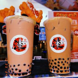 Bubbleholic - Rose Milk Tea and Brown Sugar Milk Tea