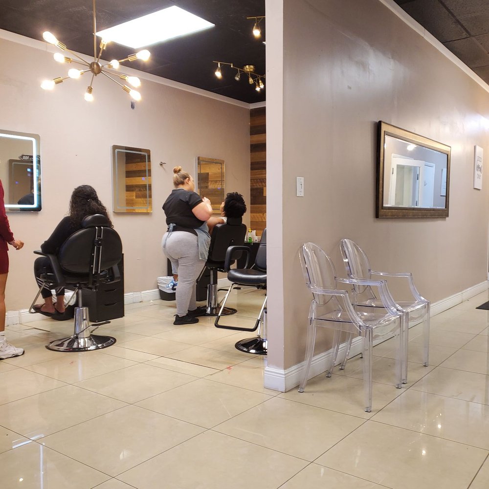 Brows & Beyond Lounge - Early morning Sat. People getting they're beauty on. - Waxing Near Me - Davie, Florida Brows & Beyond Lounge - Early morning Sat. People getting they're beauty on. - Waxing Near Me - Davie, Florida