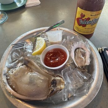 Texas Pit Oyster Bar - Jumbo gulf oyster - Seafood Near Me - Fort Worth, Texas Texas Pit Oyster Bar - Jumbo gulf oyster - Seafood Near Me - Fort Worth, Texas