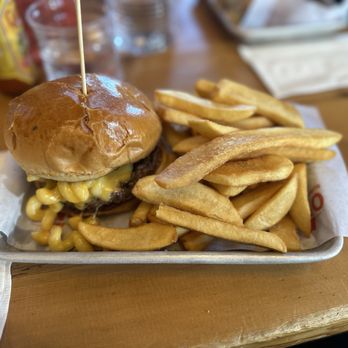 OMG Burger & Brew - Burgers Near Me - Washington Township, New Jersey