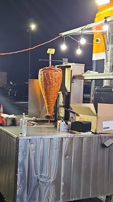 Leo's Tacos Truck by null