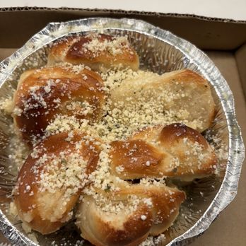 Annie's Pizza - Garlic knots - Pizza Near Me - Coral Springs, Florida Annie's Pizza - Garlic knots - Pizza Near Me - Coral Springs, Florida