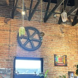 Love the hanging lights
