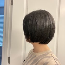 SoSo Club Hair Salon - I asked for angled bob, this was what I got. Ruined my progress of growing my hair out. Will never visit again.