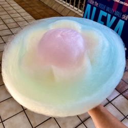 Rogue Valley Mall - Cotton candy machine at the mall $7