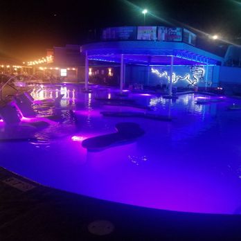 Backwater Jacks - Pool bar - American Near Me - Osage Beach, Missouri