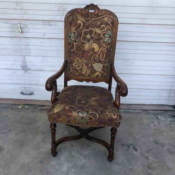 Monroe's Upholstery - Monroeupholstery - Furniture Reupholstery Near Me - Austin, Texas