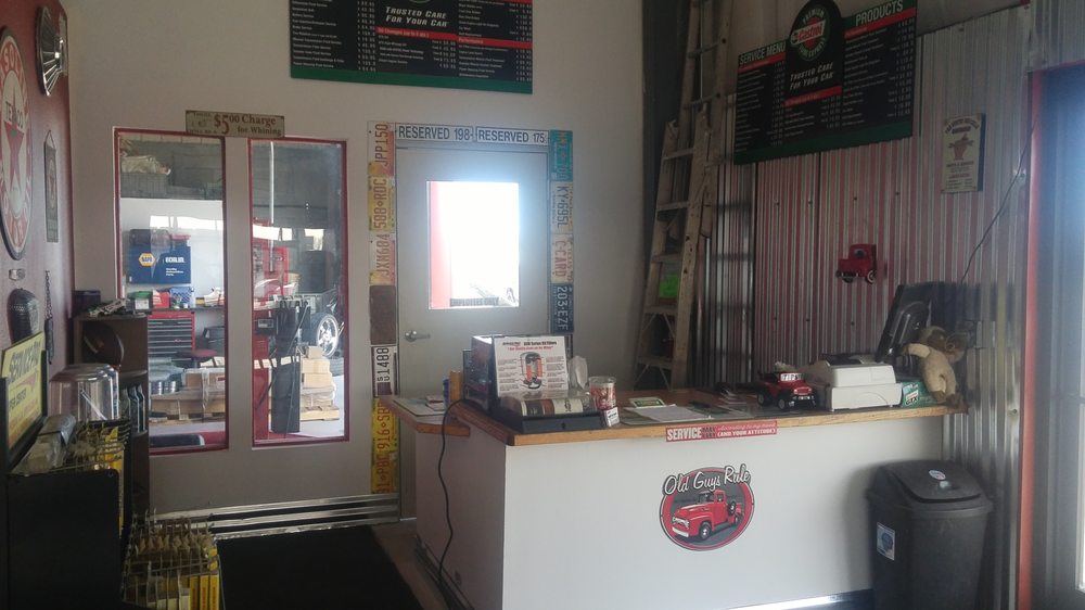 CUNDIFF LUBE CENTER Updated August 2024 2400 W Picacho Ave, Las