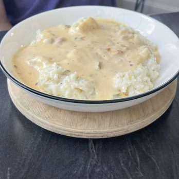 The Hausse at Central Square - Crawfish queso grits - Coffee & Tea Near Me - Baton Rouge, Louisiana The Hausse at Central Square - Crawfish queso grits - Coffee & Tea Near Me - Baton Rouge, Louisiana