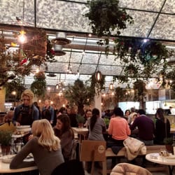 Mangiardino - Fin lokal, påminner om ett trädgårdscafe.
