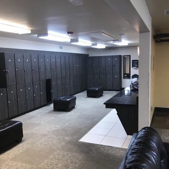 Gold's Gym - Locker room - Gyms Near Me - Harrisburg, North Carolina