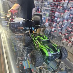 Skyhunter Hobby - And this is the new & improved MiniMaxx! All fixed and ready to ride! Gracias Nick!