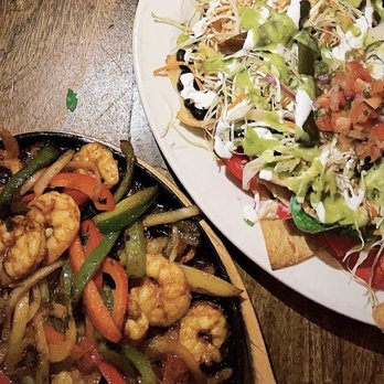Miti Miti - BBQ Chicken Nachos and Shrimp Fajitas - Latin American Near Me - Brooklyn, New York Miti Miti - BBQ Chicken Nachos and Shrimp Fajitas - Latin American Near Me - Brooklyn, New York