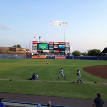 Norfolk Tides - Warm ups - Professional Sports Teams Near Me - Norfolk, Virginia
