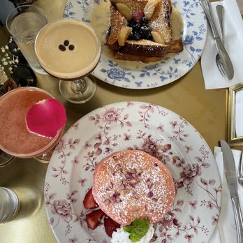 Little Hen - Rose petal pancakes and Bourbon Batter French Toast - Breakfast & Brunch Near Me - Miami, Florida Little Hen - Rose petal pancakes and Bourbon Batter French Toast - Breakfast & Brunch Near Me - Miami, Florida