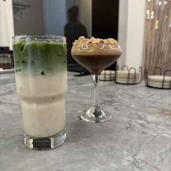 Oro Chocolate & Coffee - Cocoa in the clouds and a matcha horchata - Chocolatiers & Shops Near Me - Chicago, Illinois