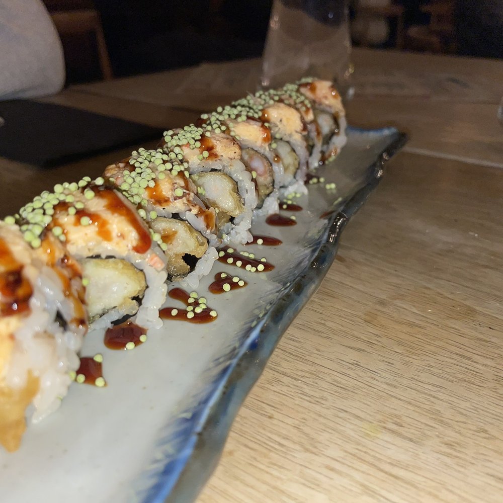 Sushi Lab Rooftop - Matcha crunch roll - Japanese Near Me - New York, New York Sushi Lab Rooftop - Matcha crunch roll - Japanese Near Me - New York, New York