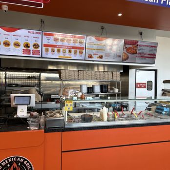 MP Market and Eatery - Fresh kitchen with pizza to go - Convenience Stores Near Me - Manor, Texas