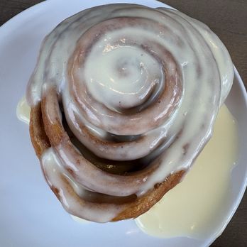 Brunch House - Homemade cinnamon roll - Breakfast & Brunch Near Me - Grand Rapids, Michigan