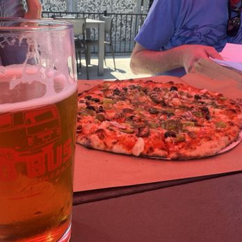 Red Bus Brewing Company - Vegetarian pizza - Breweries Near Me - Folsom, California Red Bus Brewing Company - Vegetarian pizza - Breweries Near Me - Folsom, California