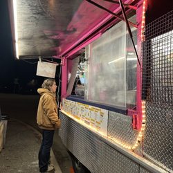 The Pink Elephant - The ambiance of the food truck doesn't disappoint, Jenny even has a heater for customers on cold nights