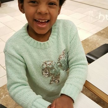 5 Elements Nail - Happy client! - Waxing Near Me - Vernon Hills, Illinois