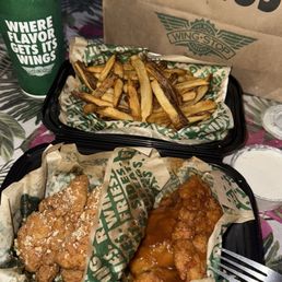 ordered: seasoned fries, garlic parmesan and hawaiian tenders, bleu cheese dip, rootbeer  5 pc Crispy Tender Combo