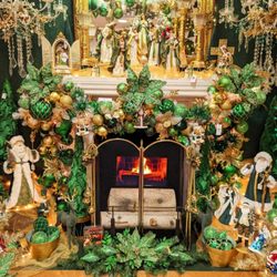 Kringles Christmas Store