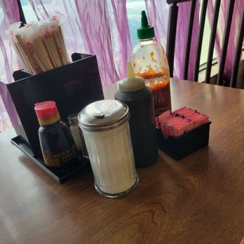 Cuu Long Quan - Table - Vietnamese Near Me - Houston, Texas Cuu Long Quan - Table - Vietnamese Near Me - Houston, Texas