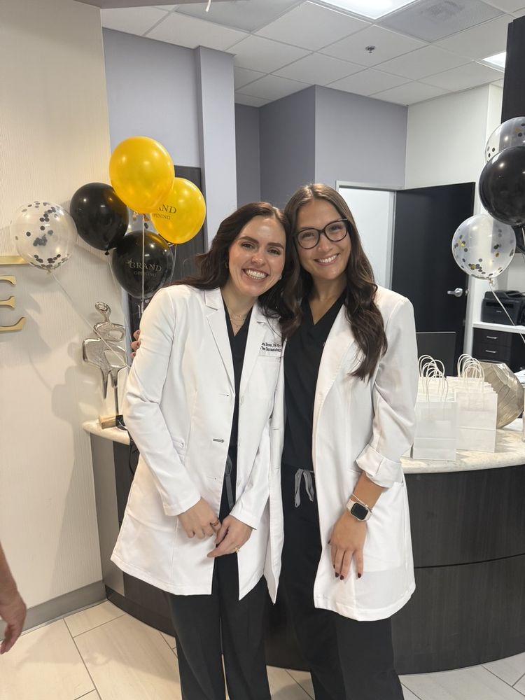 David Robles, MD, PhD - Oak Tree Dermatology Logo