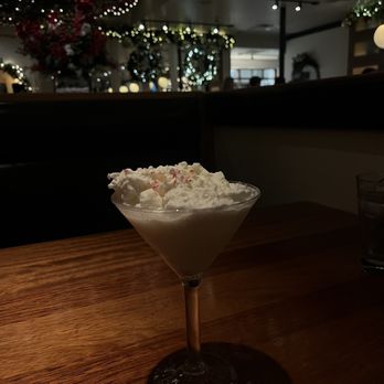 Hudson House - seasonal peppermint martini - American Near Me - Dallas, Texas Hudson House - seasonal peppermint martini - American Near Me - Dallas, Texas