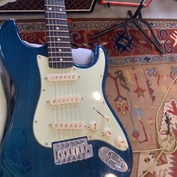 Guitar Hut