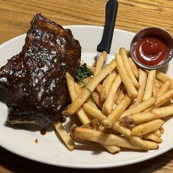 The Old Spaghetti Factory - Baby Back Ribs with Fries